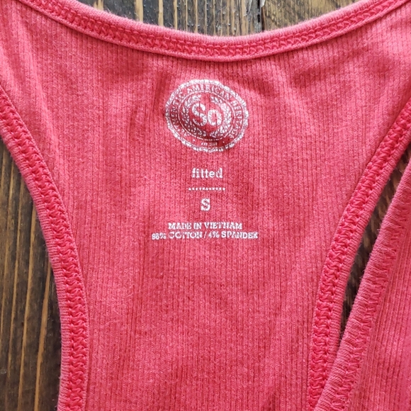 Too small - Picture 2 of 3